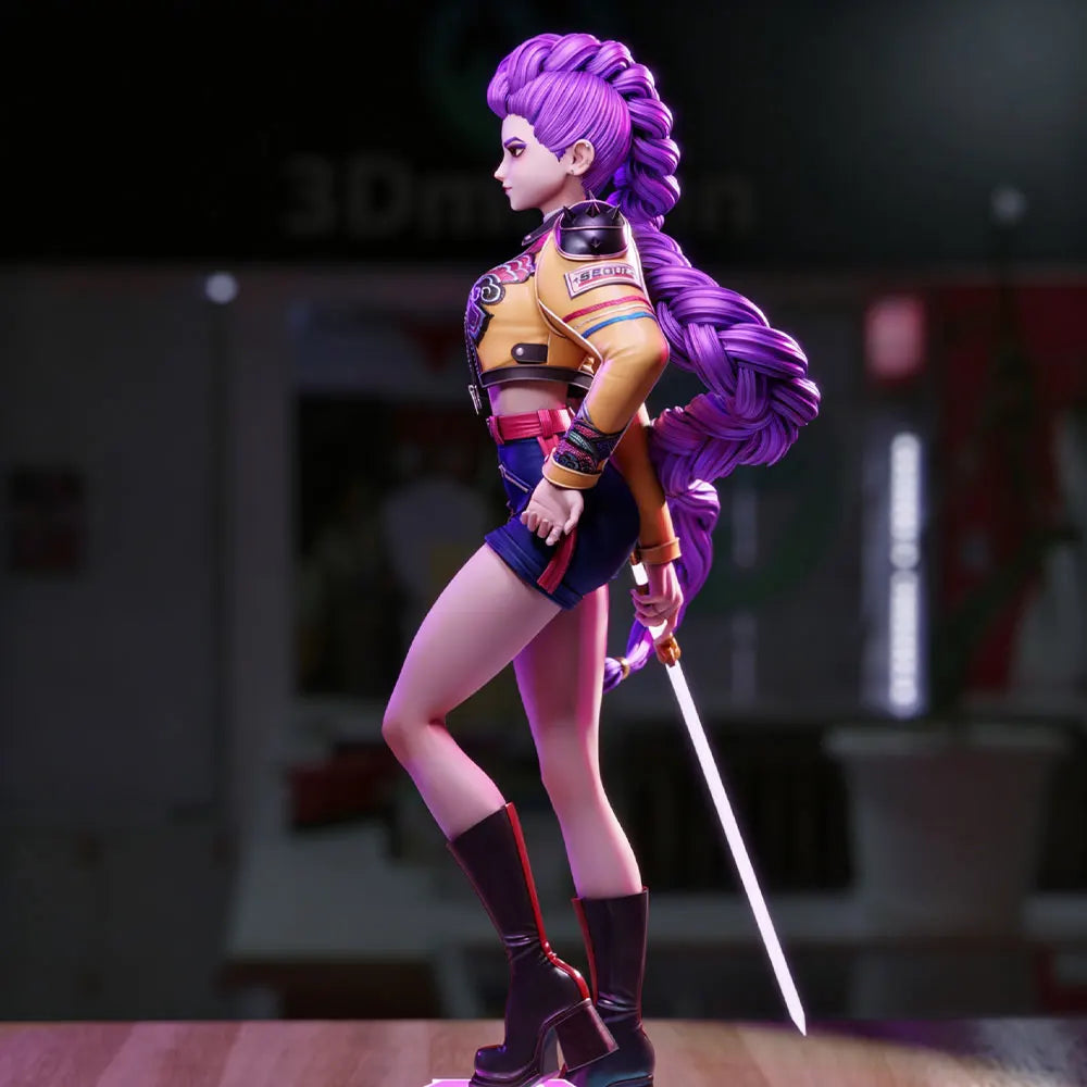 1/24 Purple-Haired Warrior with Curved Sword and Tail, Resin Model Figure Kit, Anime Theme, Unassembled and Unpainted