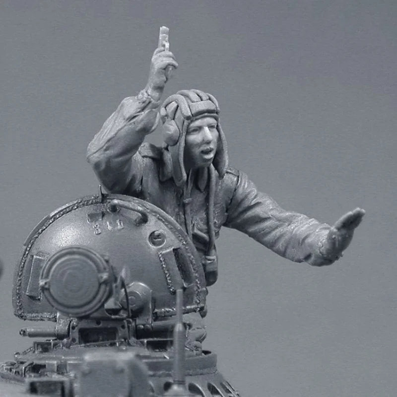 1/35 WWII Soviet Red Army Tank Crew, 3 Figures, Resin Model Figure Kit, Unassembled and Unpainted