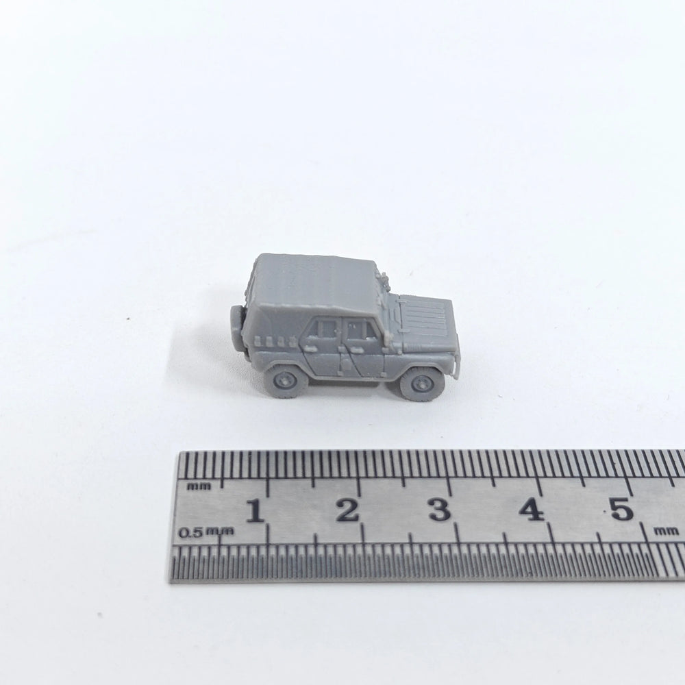 1/144 Cold War UAZ-469 Soviet Light Utility Vehicle, Resin Model Vehicle Kit, Unassembled and Unpainted