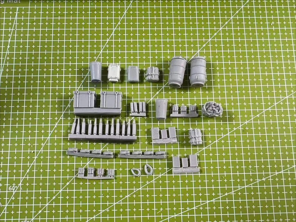 1/35 Modern Soldier Camp Supplies, Resin Model Accessory Kit, Unpainted