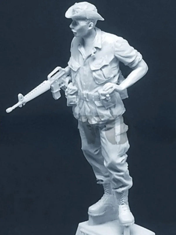 1/35 Vietnam War US Soldier Willie, Resin Model Figure Kit, Unassembled and Unpainted
