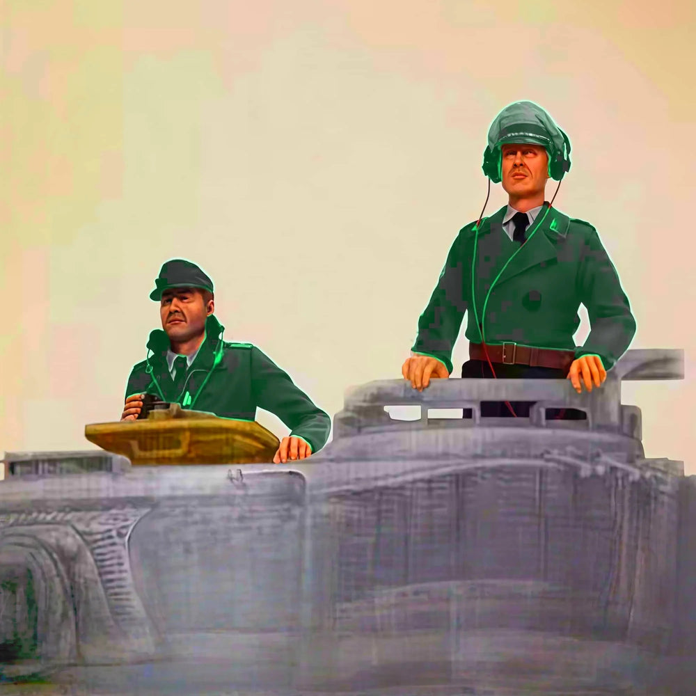 1/16 WWII German Officers, 2 Figures, Resin Model Figure Kit, Unassembled and Unpainted