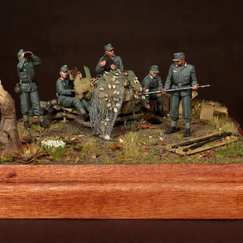 1/35 WWII German Wehrmacht Soldiers with Gun Emplacement, 5 Figures, Resin Model Figure Kit, Unassembled and Unpainted