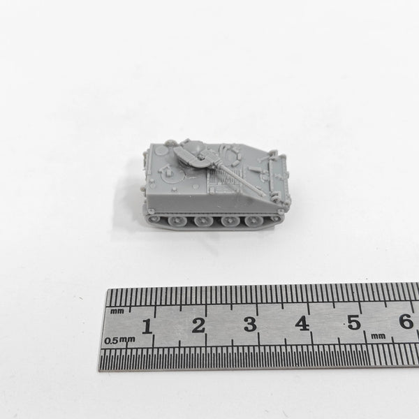 1/144 Cold War M114A1 Armored Personnel Carrier, Resin Model Vehicle Kit, Unassembled and Unpainted