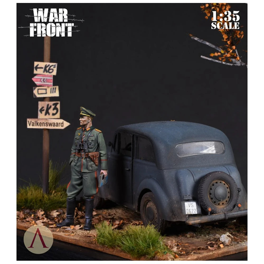 1/35 WWII German Officer with Vehicle, Resin Model Figure Kit, Unassembled and Unpainted