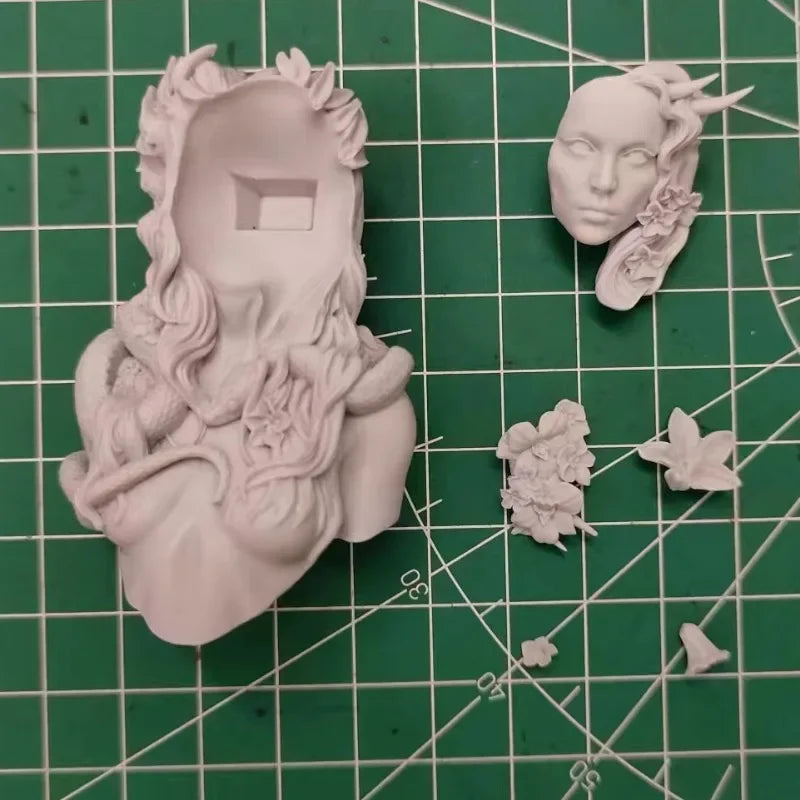 1/10 Snake Demon, Resin Model Bust Kit, Fantasy Theme, Unassembled and Unpainted