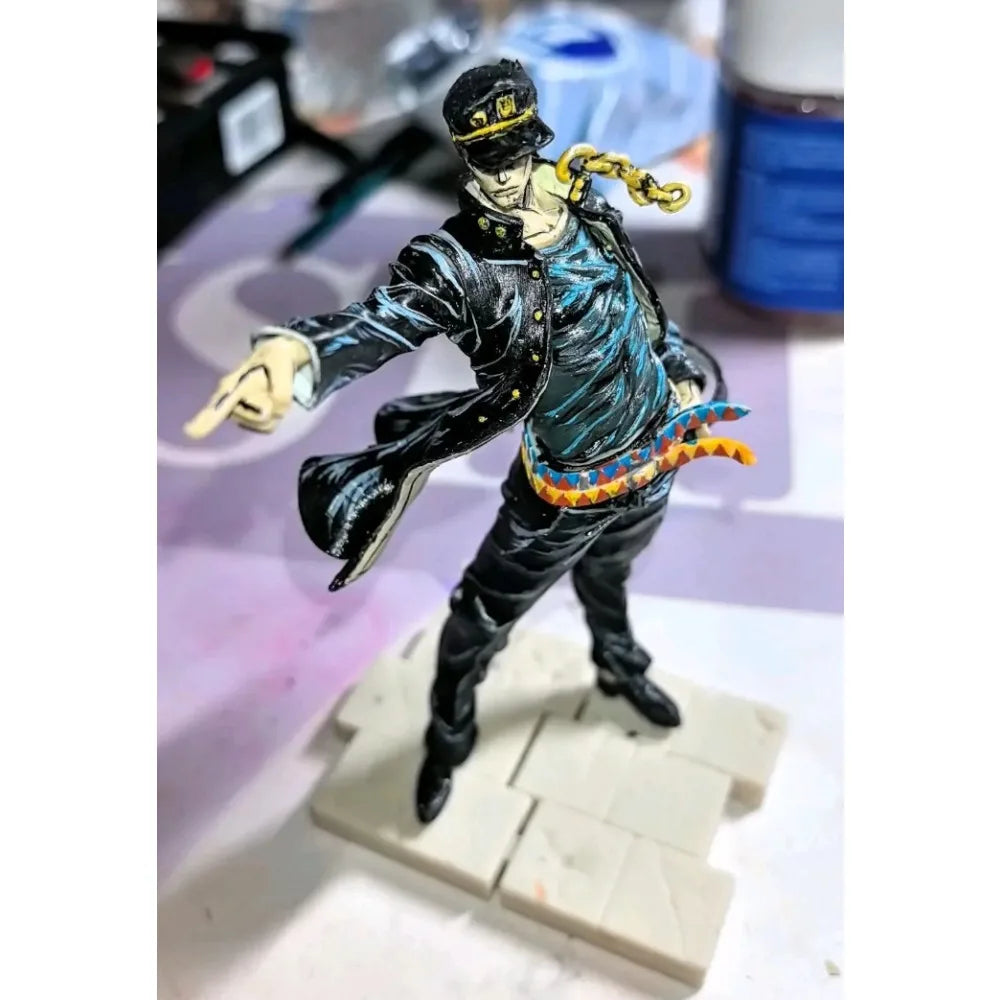 Commander in Crown with Golden Staff, Resin Model Figure Kit, Fantasy Theme, Unassembled and Unpainted