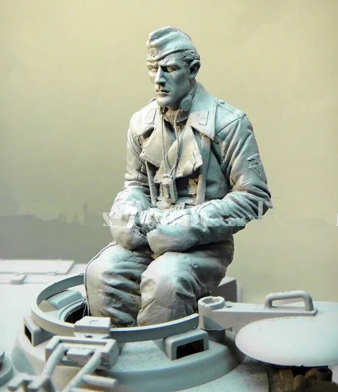 1/16 WWII German Tank Crew, Resin Model Figure Kit, Unassembled and Unpainted