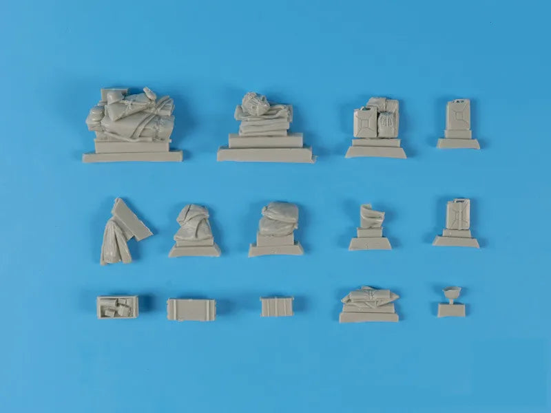 1/35 WWII German Tank Destroyer, 14 Figures, Resin Model Vehicle Kit, Unassembled and Unpainted