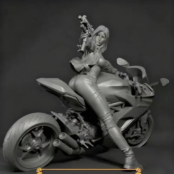 1/24 Armed Female Biker on Motorcycle, Resin Model Figure Kit, Unassembled and Unpainted