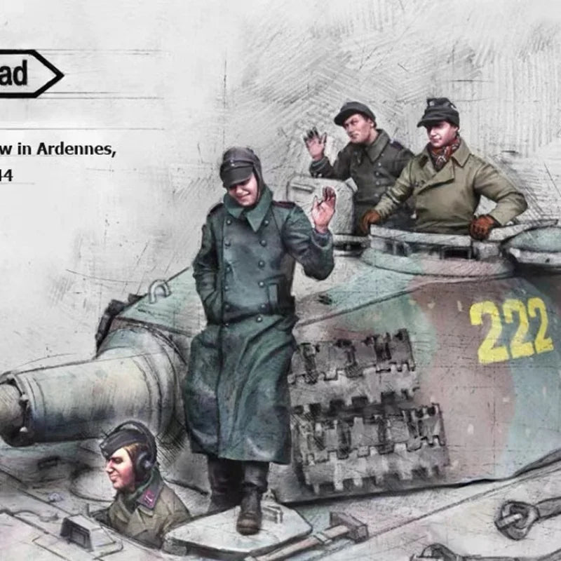 1/35 WWII Soviet Officers in Mixed Uniforms, 4 Figures, Resin Model Figure Kit, Unassembled and Unpainted