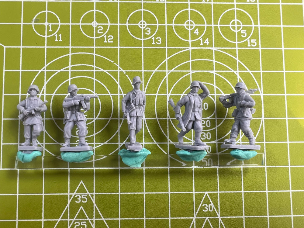 1/72 Modern Guerrilla Soldiers, 5 Figures, Resin Model Figure Kit, Unassembled and Unpainted