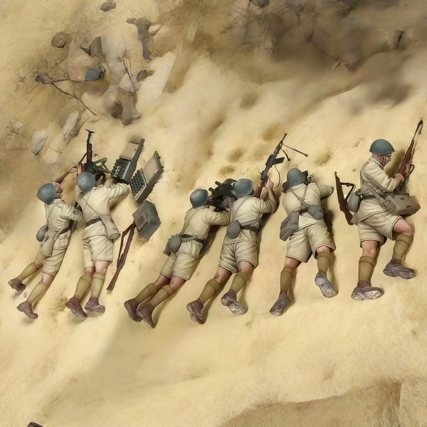 1/35 Modern Infantry Advancing in Desert Uniforms, 5 Figures, Resin Model Figure Kit, Unassembled and Unpainted