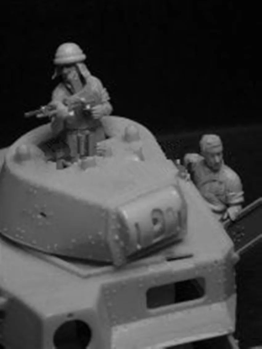1/35 WWII German Panzer Commander on Turret, Resin Model Figure Kit, Unassembled and Unpainted