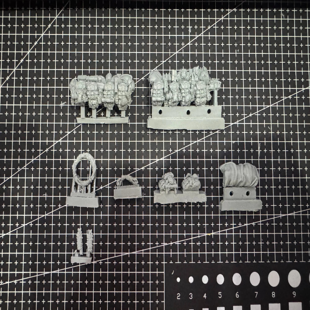 1/72 Engine & Interior Assembly, Resin Model Vehicle Kit, Military Theme, Unassembled and Unpainted