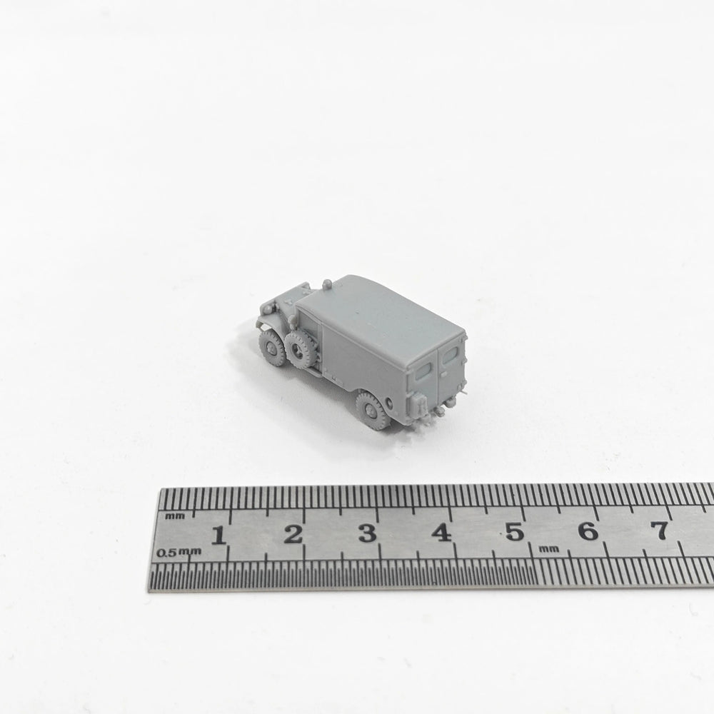 1/144 WWII US M-43 Ambulance, Resin Model Vehicle Kit, Unassembled and Unpainted