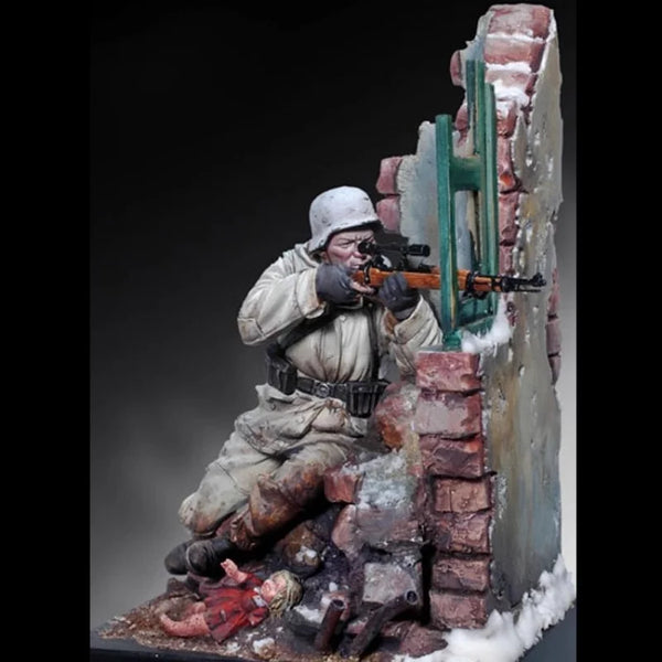 1/18 WWI Soldier in Trench, Resin Model Diorama Kit, Unassembled and Unpainted