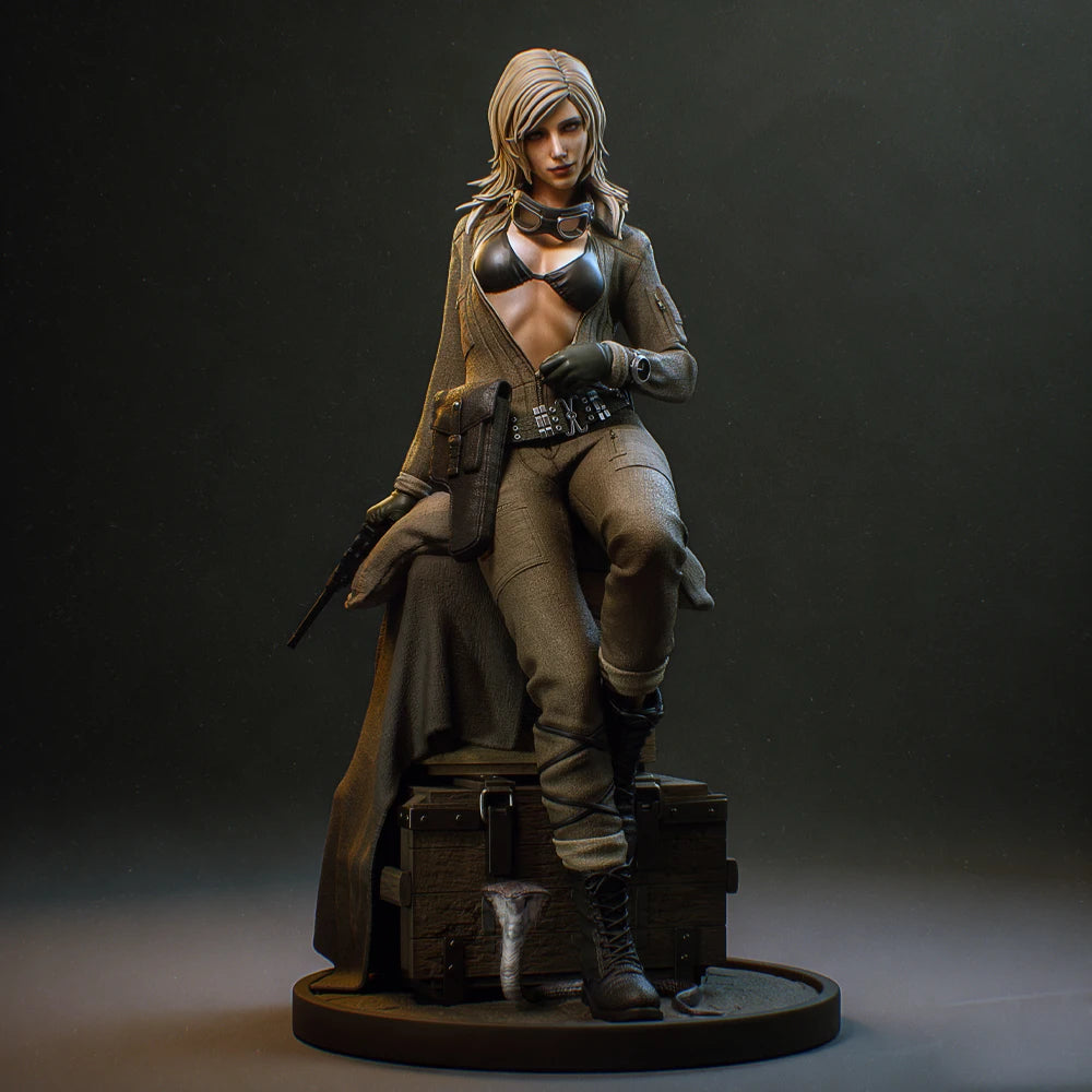 Female Military Operator, Resin Model Figure Kit, Unassembled and Unpainted
