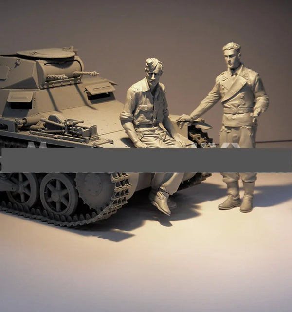 1/16 WWII German Soldiers & Half-Track, 4 Figures, Resin Model Figure Kit, Unassembled and Unpainted