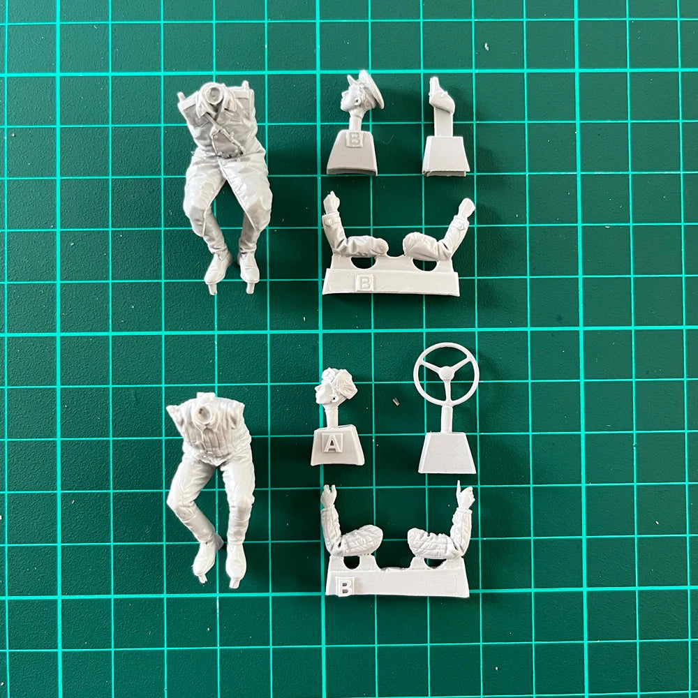 1/35 WWII German Infantry Resting with Cap Options, 2 Figures, Resin Model Figure Kit, Unassembled and Unpainted