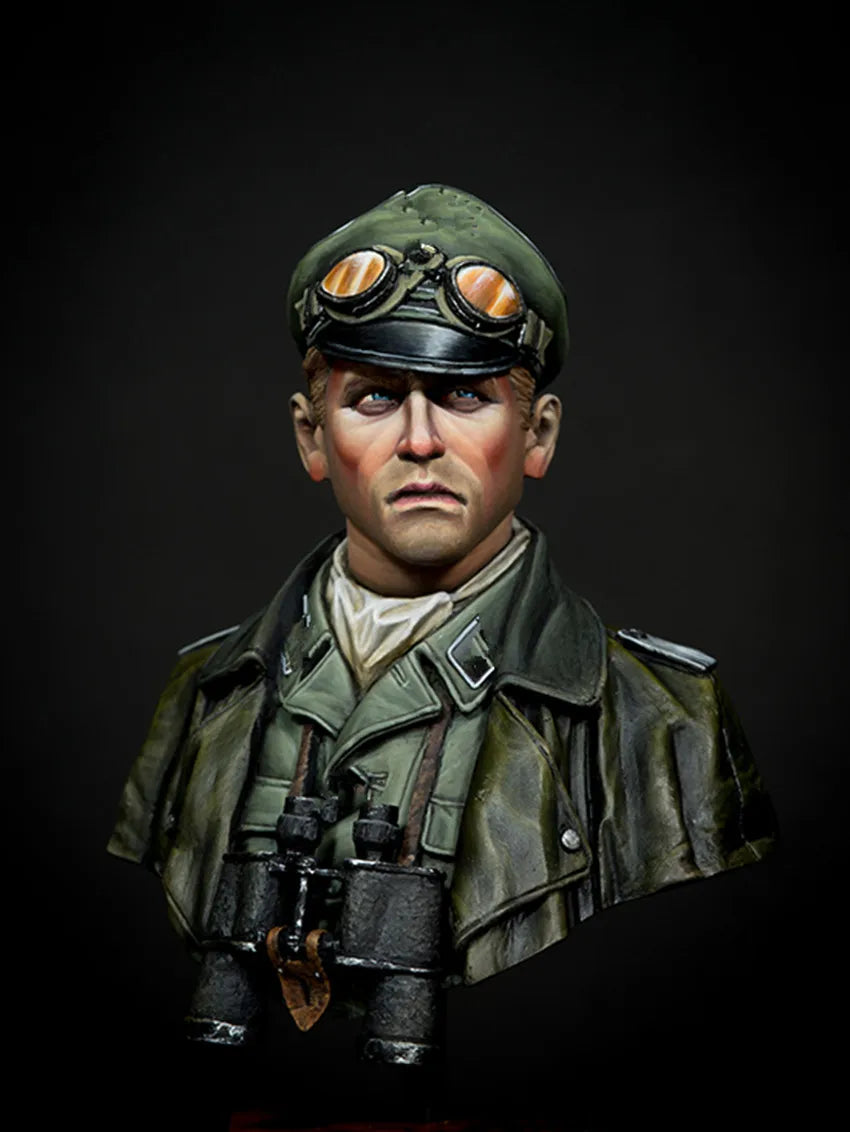 1/10 WWII German Luftwaffe Pilot with Aviator Goggles, Resin Model Bust Kit, Unassembled and Unpainted