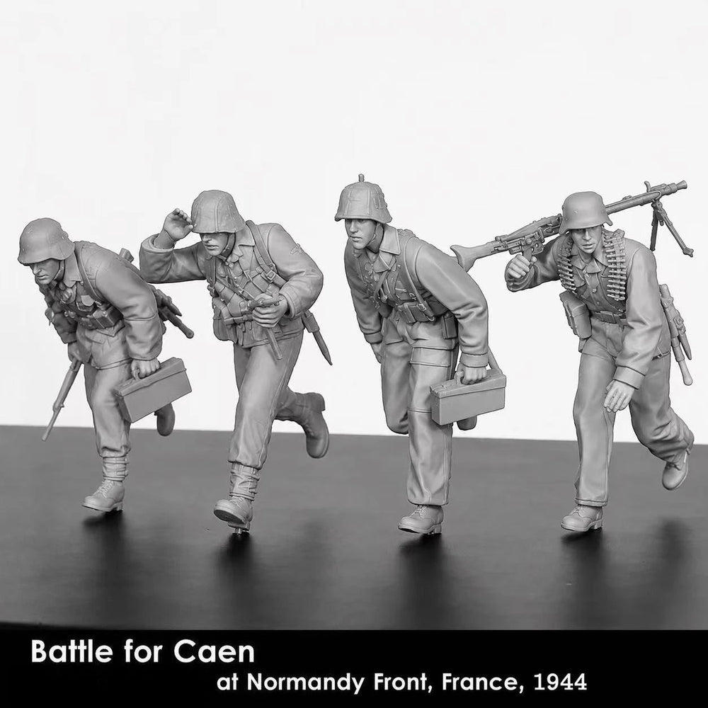 1/35 WWII Infantry Advancing with Assault Rifles, 4 Figures, Resin Model Figure Kit, Unassembled and Unpainted