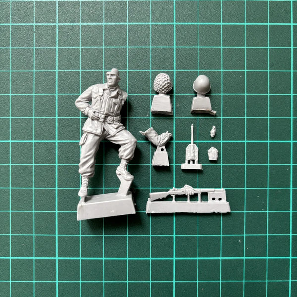 1/35 WWII US 82nd Airborne, Resin Model Figure Kit, Unassembled and Unpainted