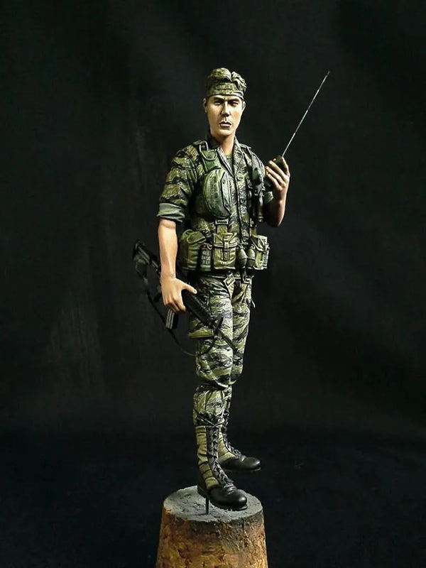 111mm Vietnam War Soldier, Resin Model Figure Kit, Unassembled and Unpainted