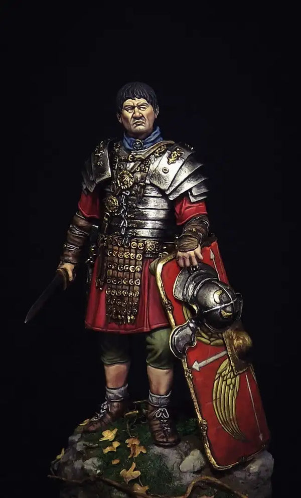 1/24 Medieval Knight in Ornate Gold Armor and Red Surcoat, Resin Model Figure Kit, Unassembled and Unpainted