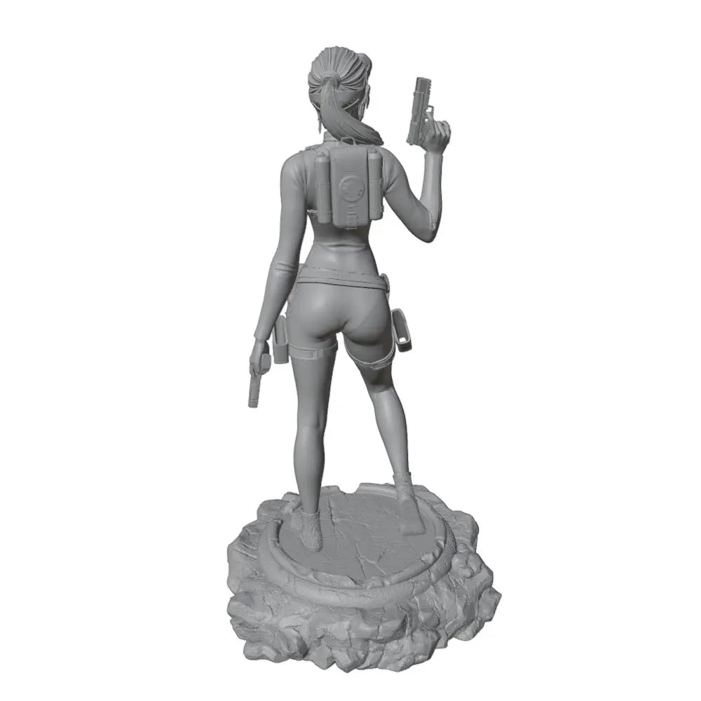 1/24 Commando with Raised Blaster, Resin Model Figure Kit, Sci-Fi Theme, Unassembled and Unpainted