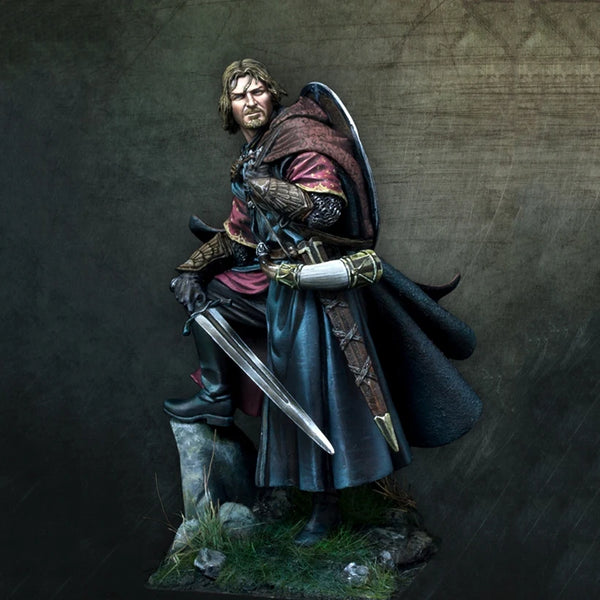 1/24 Medieval Bearded Knight in Blue Cloak with Longsword, Resin Model Figure Kit, Unassembled and Unpainted