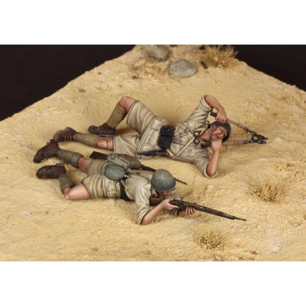 1/35 Modern Infantry Assaulting Desert Position, 4 Figures, Resin Model Figure Kit, Unassembled and Unpainted