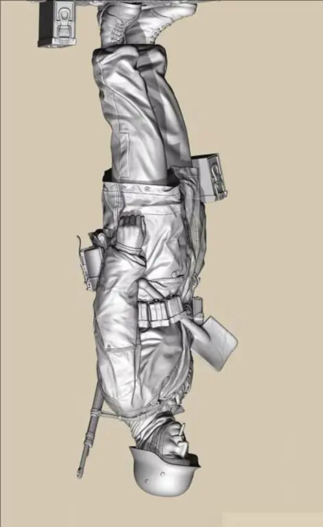 1/35 WWII Soldier with Combat, Resin Model Figure Kit, Unassembled and Unpainted
