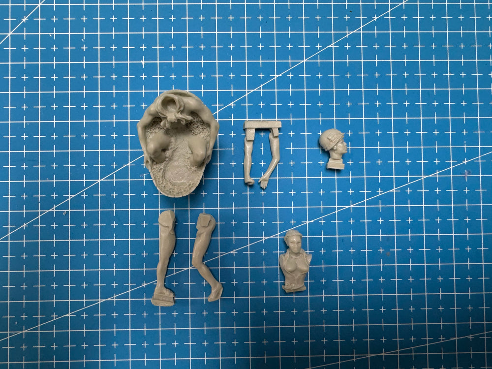 1/35 Bathing, Resin Model Figure Kit, Unassembled and Unpainted
