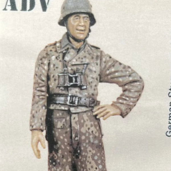 1/35 WWI German Infantry NCO in Camo Tunic, Resin Model Figure Kit, Unassembled and Unpainted