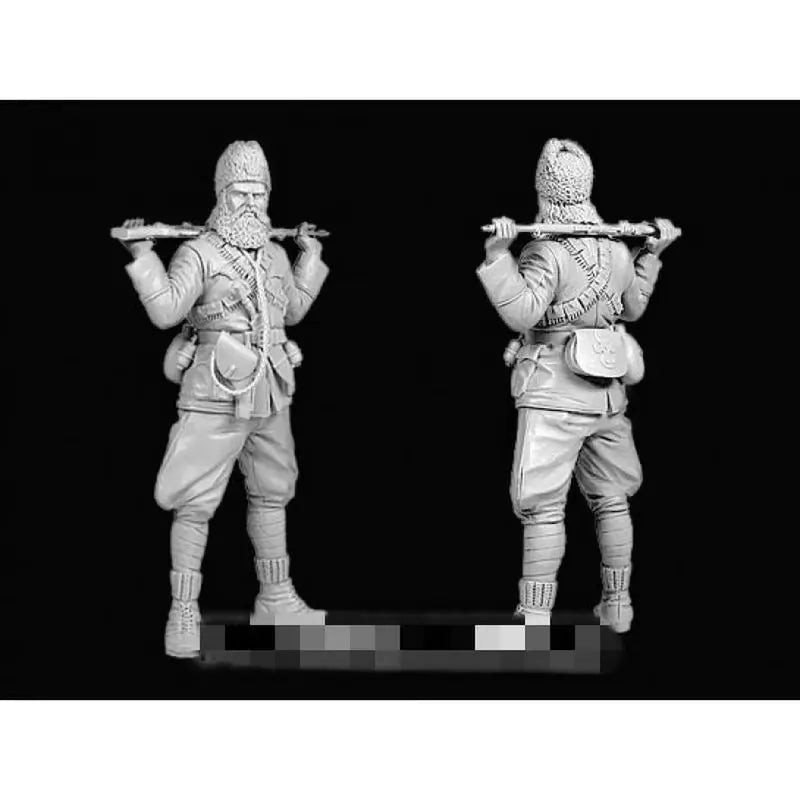 1/16 WWII Bearded Russian Soldier Rifle Port Arms, Resin Model Figure Kit, Unassembled and Unpainted