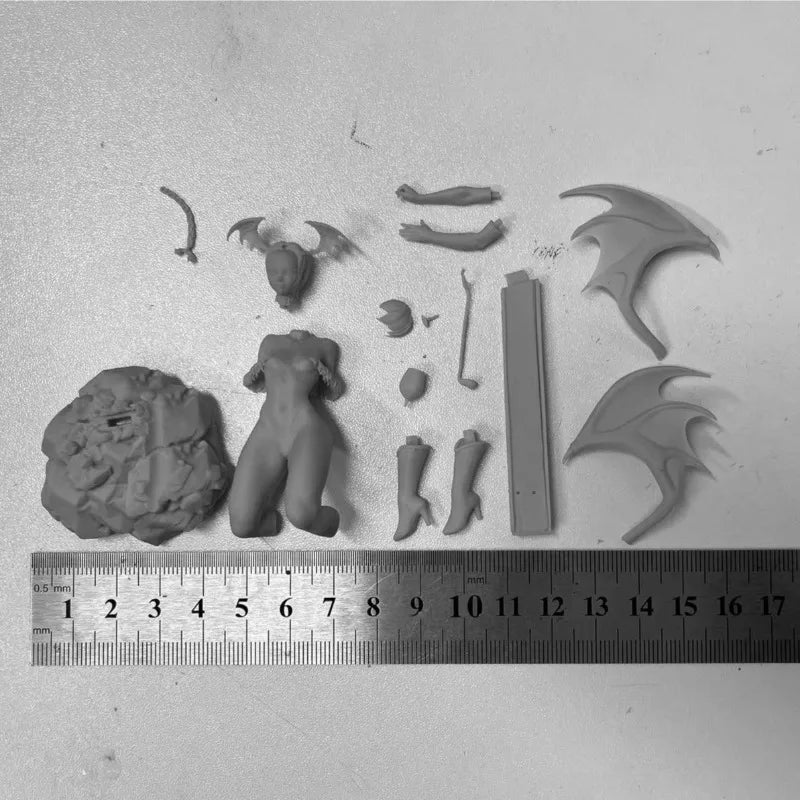 1/24 Purple Demon Sorceress with Red Wings, Resin Model Figure Kit, Fantasy Theme, Unassembled and Unpainted