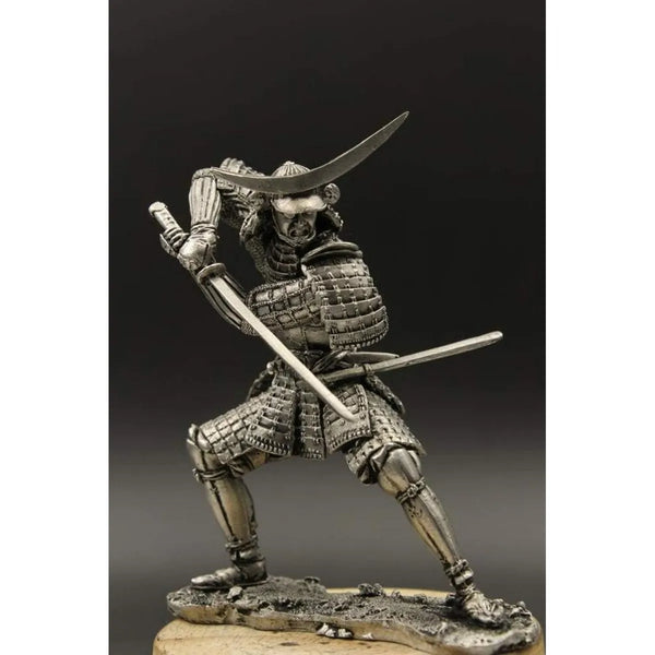 1/24 Ancient Samurai Warrior in Full Armor, Resin Model Figure Kit, Unassembled and Unpainted