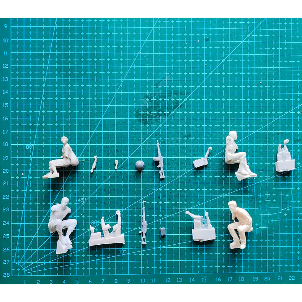 1/35 Modern 19th Century Colonial Infantry and Irregulars, 4 Figures, Resin Model Figure Kit, Unassembled and Unpainted