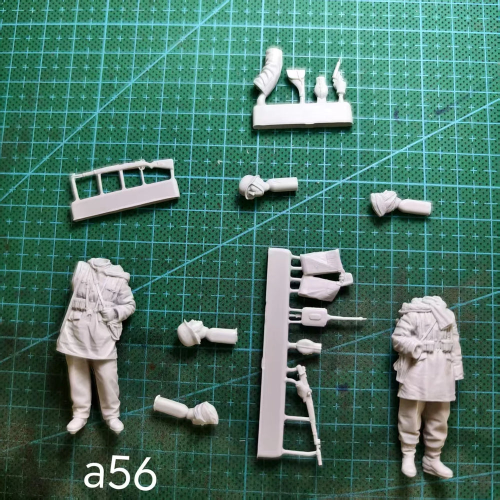 WWII German & Soviet Soldiers — 1/35 Resin Figure Set