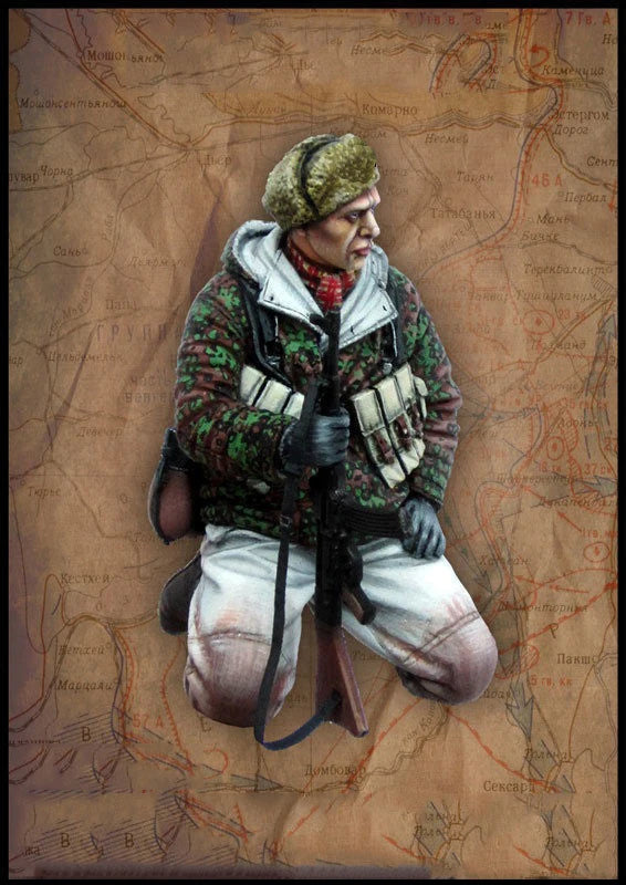 1/35 WWI British Soldier Kneeling with Rifle, Resin Model Figure Kit, Unassembled and Unpainted