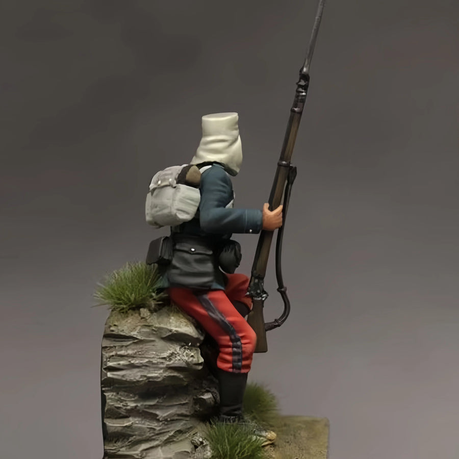 French Infantry Soldier with Rifle 1/32 Resin Figure Kit - resin model view 4