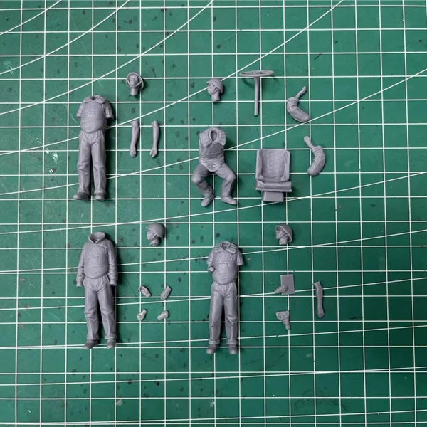 1/35 Vietnam War NVA Truck Crew, 4 Figures, Resin Model Figure Kit, Unassembled and Unpainted