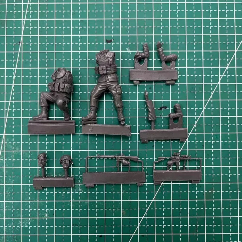 1/35 Modern US ISAF Soldiers Afghanistan, 2 Figures, Resin Model Figure Kit, Unassembled and Unpainted