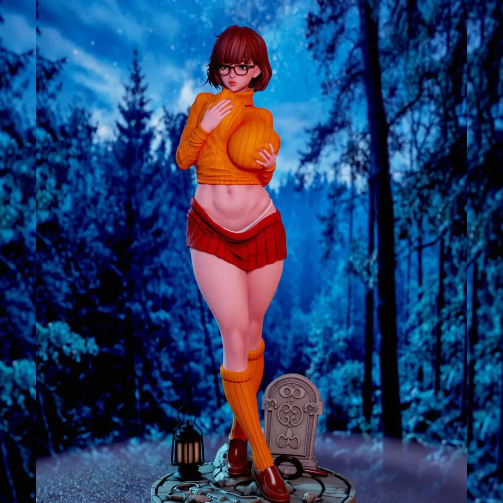 1/24 Red-Haired Woman in Orange Jacket with Glasses, Resin Model Figure Kit, Unassembled and Unpainted