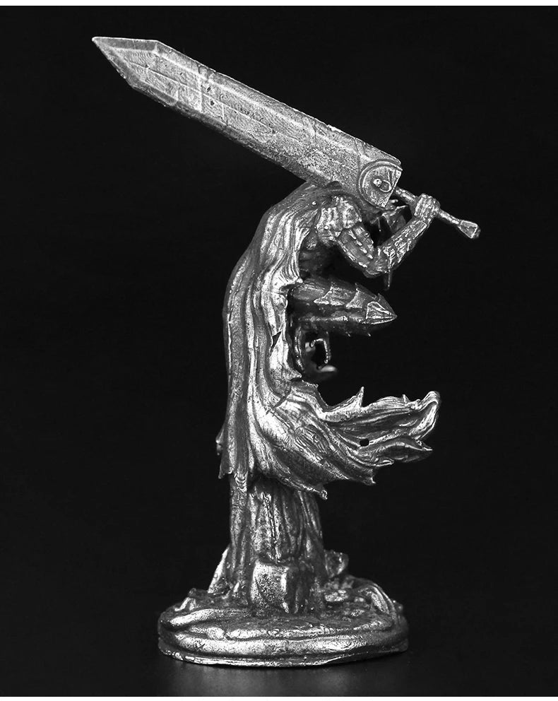 Sorceress with Raised Greatsword, Resin Model Figure Kit, Fantasy Theme, Unassembled and Unpainted