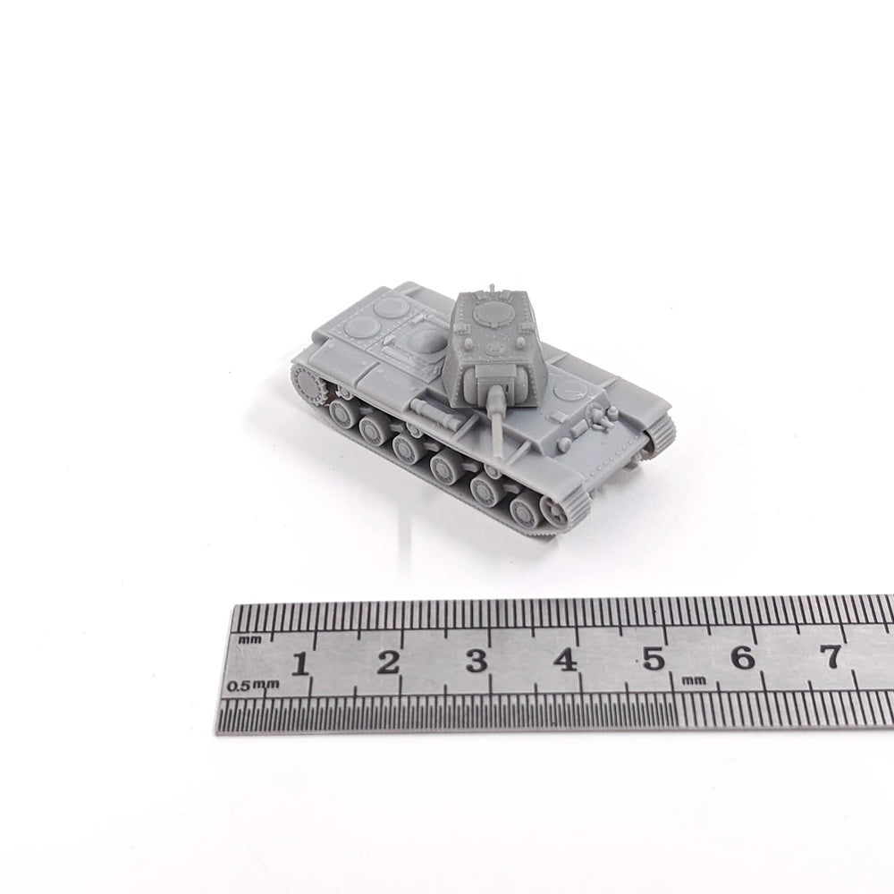 1/144 WWII Soviet KV-1 Heavy Tank, Resin Model Vehicle Kit, Unassembled and Unpainted