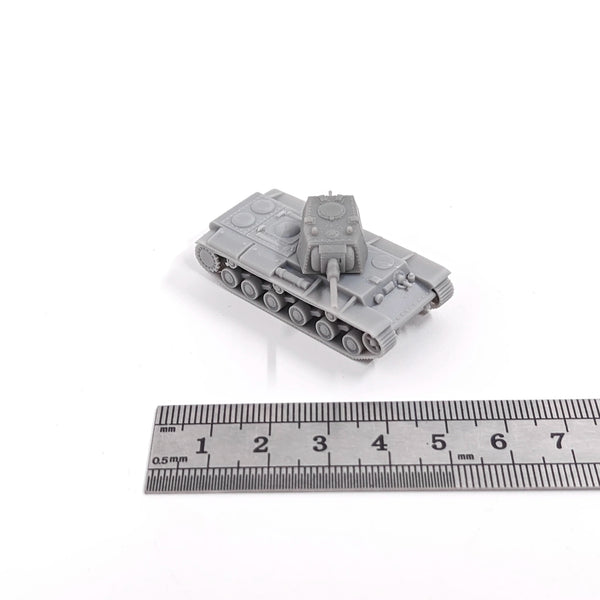 1/144 WWII Soviet KV-1 Heavy Tank, Resin Model Vehicle Kit, Unassembled and Unpainted