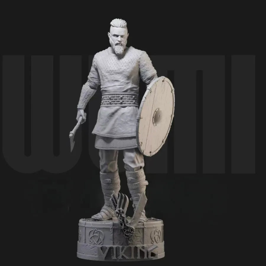 1/24 Medieval Viking Warrior with Round Shield and Sword, Resin Model Figure Kit, Unassembled and Unpainted