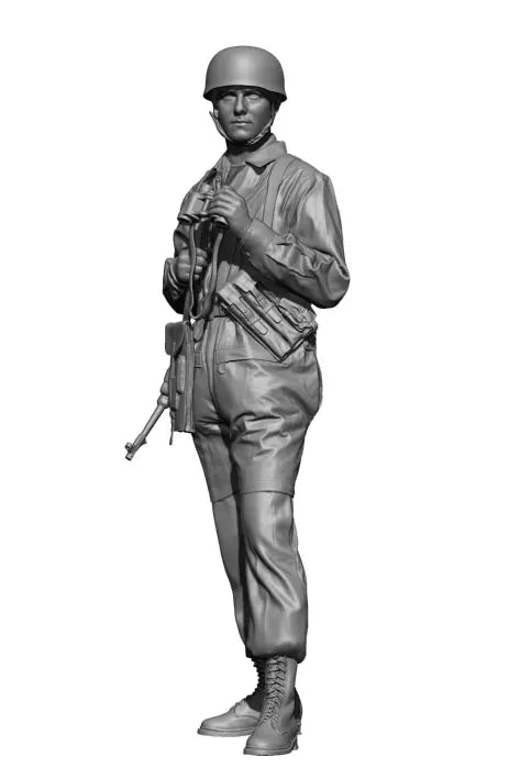 1/16 WWII German Infantryman with Slung Rifle, Resin Model Figure Kit, Unassembled and Unpainted